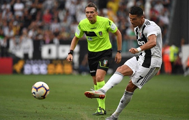 马卡：如果阿劳霍心理健康问题无法恢复，巴萨冬窗可能签中卫