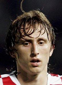 TA：曼联知道谈谢什科需要时间；莱比锡和多特都在关注霍伊伦