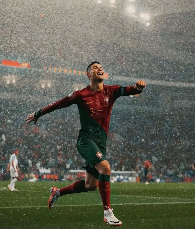 哪怕不算欧国联、阿拉冠级别的冠军！梅西的冠军数都多于决赛数！